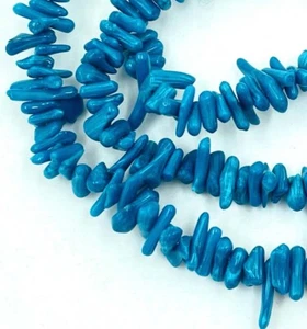 "Cuentas de forma libre con chip de coral azul de maíz de 5-12 mm de 16" - Imagen 1 de 3