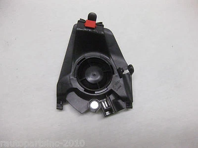 2002 VOLVO V70 XC ALTO-FALANTE TRASEIRO ESQUERDO FABRICANTE DE EQUIPAMENTO ORIGINAL 8633992 FABRICANTE DE EQUIPAMENTO ORIGINAL 00 01 02 03 04 05 - Imagem 1 de 4