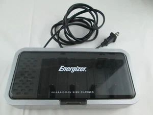 Energizer CHFCV2 Battery Charger AA/AAA/C/D/9V/NiMH - Picture 1 of 5
