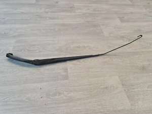 CHRYSLER GRAND VOYAGER MK5 2009 FRONT WIPER ARM PASSENGER SIDE - Picture 1 of 7