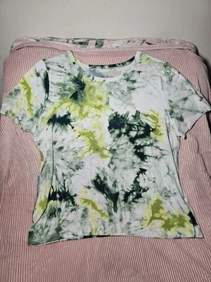 Any Body 白色和绿色 领带 染色 Womwns T 恤 尺寸 XL — 第 1/3 张图片