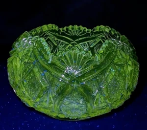 Antique EAPG Bryce Higbee/New Martinsville Manganese Glass Rexford Bowl - Picture 1 of 10