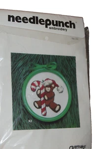 Kit bordado punta aguja vintage 1981 oso con bastón de caramelo - Imagen 1 de 3