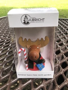 Christian Ulbricht Ornament Moose with Candy Cane and Blue Gift 15-0432 - Picture 1 of 10