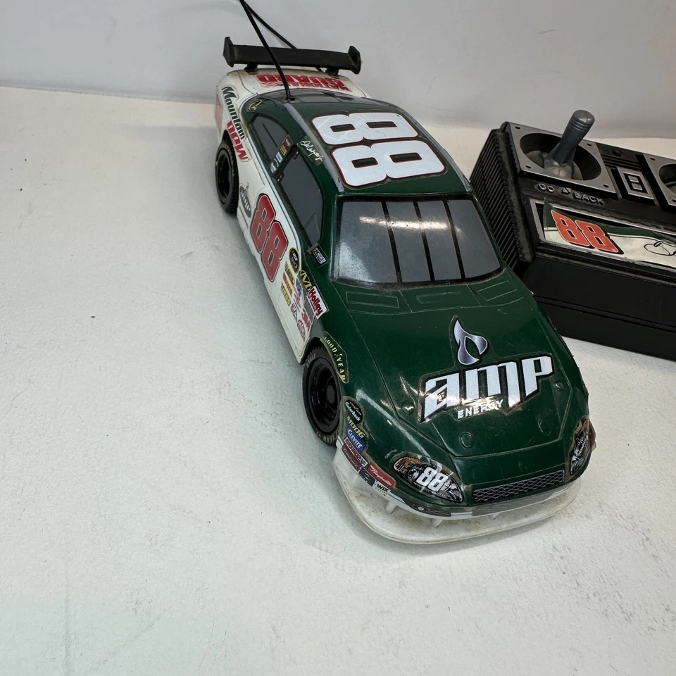 NASCAR Dale Jr #88 AMP Energy Guardia Nacional Coche RC Control Remoto 27MHz Foto 1 de 4