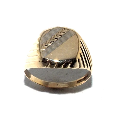 Gents/mens nicely crafted 9ct yellow gold signet ring, UK size X 1/2 - Image 1 of 4