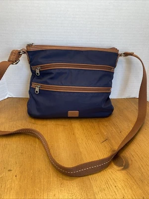 Bolso Bandolera The Sak Esperato Nylon Triple Cremallera Cartera de Hombro Azul Marino Foto 1 de 4