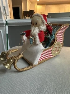 8" Vintage flocked felt paper Sleigh Santa w/ yarn beard marked Japan - Picture 1 of 3