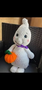 Crocheted Plush Ghost Carrying Pumpkin - Picture 1 of 4