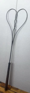 Vintage Antique Rug Carpet Beater Heart Shape Wood Handle Primitive 3 ft Size - Picture 1 of 9