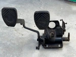 USED 1970 -76 Porsche 911 Clutch and Brake Pedal Assembly - Picture 1 of 24