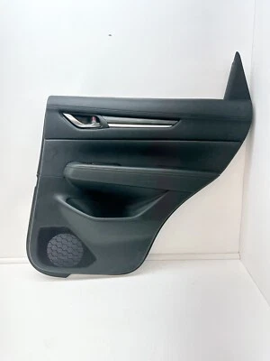 Panel de moldura interior puerta trasera derecha Mazda CX-5 2017-2023 KB8D68520C02 Foto 1 de 4