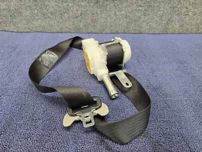 LEXUS 14-20 IS200 IS300 IS250 IS350 OEM CONJUNTO DE HEBILLA DE CINTURÓN DE SEGURIDAD DELANTERO IZQUIERDO DEL CONDUCTOR Foto 1 de 4