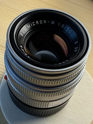 Объектив Leica Summicron-M 50 мм F/2 V5 6 бит серебристый - Изображение 1 из 4