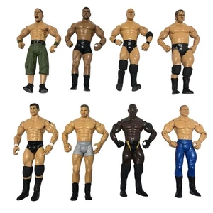 Lote de 8 figuras de acción de lucha libre JAKKS Pacific 2000 WWE - Imagen 1 de 17