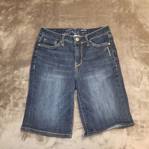 Seven 7 Womens Size 6 Bermuda Dark Wash Stretchy Jean Shorts - Picture 1 of 5