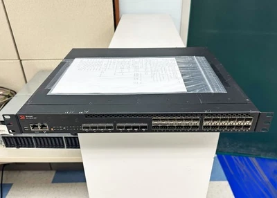 Brocade ICX6610-24F-PE 24 puertos Gig Eth con 8 puertos modo dual SFP+ Foto 1 de 4