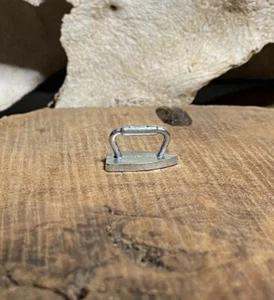 MONOPOLY Replacement Token, vintage IRON Game Pieces Part - Picture 1 of 7