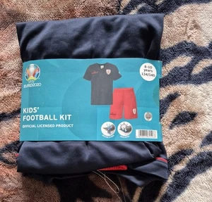 Boys Football Kit Age 8 To 10 Years - Picture 1 of 4