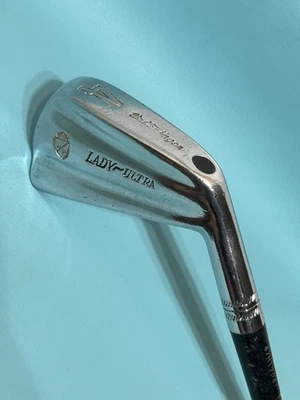 Club de Golf Walter Hagen Lady Ultra 4 Hierro Individual Ultralite Eje de Acero Derecha Foto 1 de 4