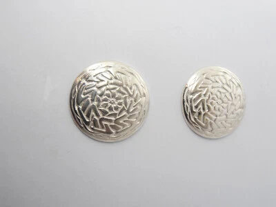 Orecchini a Lobo in Argento 925 con Perno e Farfallina - Immagine 1 di 4