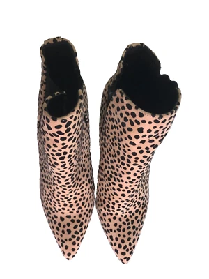 Botines para mujer Qupid MILKWAY-07A punta puntiaguda - tostados, negros, estampado de leopardo Foto 1 de 4