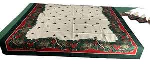 Christmas Tablecloth White Pinecone Holly Berries 52” Square & 4 Napkins 17” Sq - Bild 1 von 24