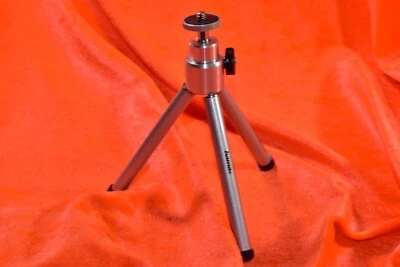 HAMA DREIBEIN TASCHENSTATIV MINI TELESKOPSTATIV 1/4 - Bild 1 von 4