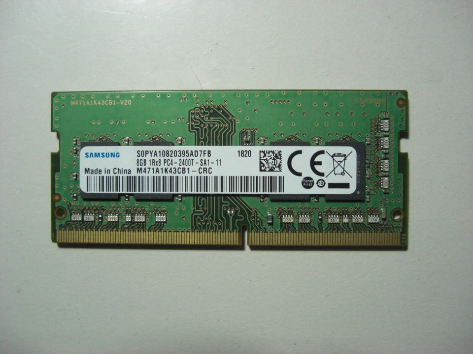MODULO RAM MEMORIA SAMSUNG DDR4 8GB 1Rx8 PC4 2400T-SA1-11 1820 SPED.GRATIS - Immagine 1 di 1