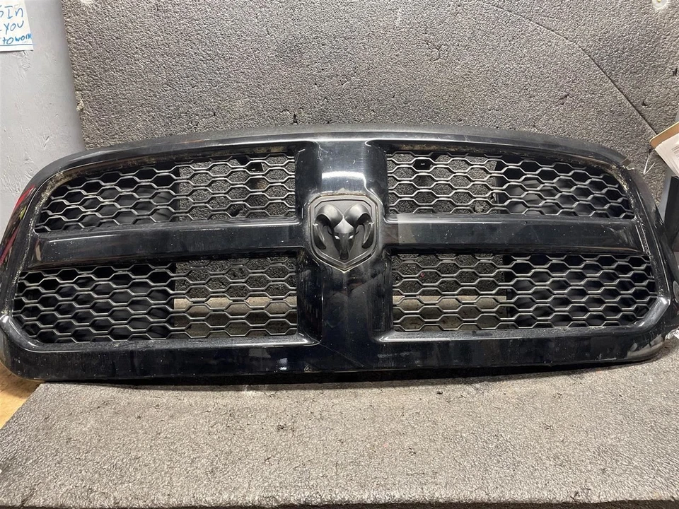 (LOCAL PICKUP ONLY) Grille Classic Style 5 Lug Wheel Fits 13-23 DODGE 1500 PICKU Foto 1 de 4