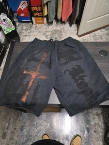 NEW TRAVIS SCOTT UTOPIA TOUR EXCLUSIVE OVERSIZED SHORTS SZ XL - Picture 1 of 5