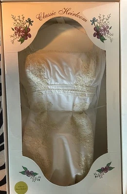 Vintage Wedding Dress Gown Heirloom Sealed Box (Opened Photos) Corset Tulle Smal - Image 1 of 4