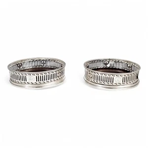 18th century Neoclassical sterling silver wine coasters by Thomas Daniell, 1782 - Picture 1 of 23