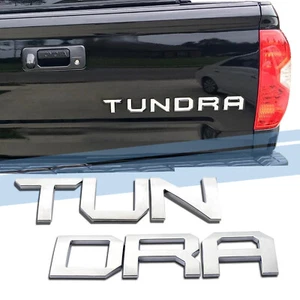 Letras de inserción de puerta trasera elevadas en 3D ajuste metálico 2014-2019 Toyota Tundra - cromo - Imagen 1 de 6