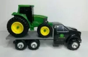 John Deere tractor with flatbed 1/64 scale Red or Green; John Deere Figurine - Picture 1 of 8