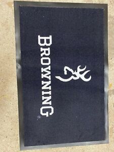 Mata z logo Browning