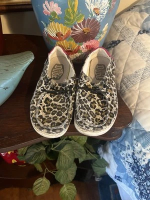 Hey Dude Kids Wally Girls Shoes Cheetah Print Size K12 - Image 1 of 4