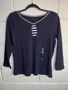 Lands End Size M Long Sleeve Crew Neck Pullover Fleece Top Women’s Sweater Navy - Picture 1 of 5