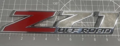 Chevrolet Silverado 1500 GM 2015-2016 OEM Z71 emblema de puerta todo terreno 23465289 Foto 1 de 4