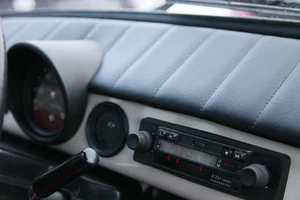 Trabant 601 Armaturenbrett beziehen abgesteppt in Kunstleder - Bild 1 von 1
