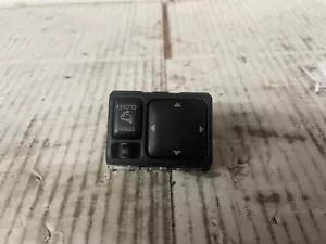 NISSAN X-TRAIL 2005 2.5 16V SVE MK1 5DR WING MIRROR CONTROL SWITCH - Picture 1 of 2