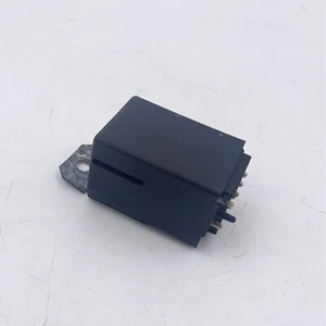 Genuine Mercedes-Benz 0045450732 Seatbelt Warning Relay - Picture 1 of 3