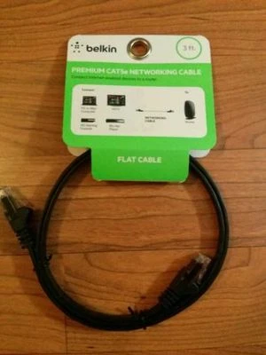 Belkin Premium CAT 5e Network cable, 3ft Flat Cable, crossover RJ45 F2CP010-03 - Image 1 of 2