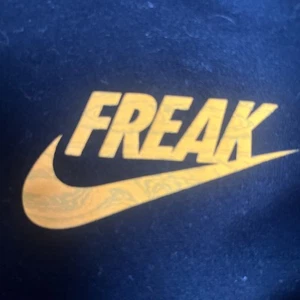 The Nike Tee Dri-Fit M Freak - Picture 1 of 5