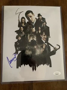 Carmen Bicondova - Catwoman - Gotham Autograph - JSA Authentic 8x10 - Picture 1 of 4