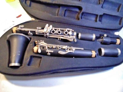 First Act Clarinet with Carrying Case - Image 1 of 3