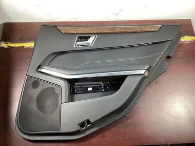 2010 - 2016 MERCEDES BENZ E350 RIGHT PASSENGER REAR INTERIOR DOOR PANEL OEM . Foto 1 de 4