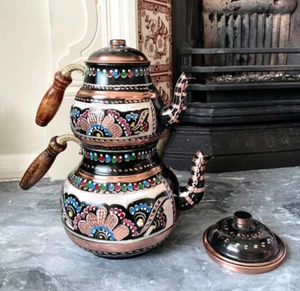 Turkish Copper Teapot with Lid, Floral Engravings, Perfect Tea Time Experience - Picture 1 of 10