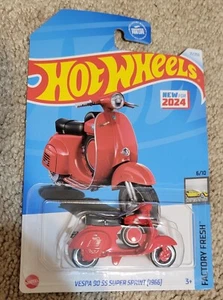 Hot Wheels 1966 Vespa 90 SS Super Sprint Neu für 2024 Brandneu in Verpackung  - Bild 1 von 4
