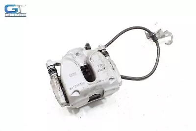 2023 - 2024 BMW 430i G26 XDRIVE FRONT RIGHT PASSENGER SIDE BRAKE CALIPER OEM - Image 1 of 4